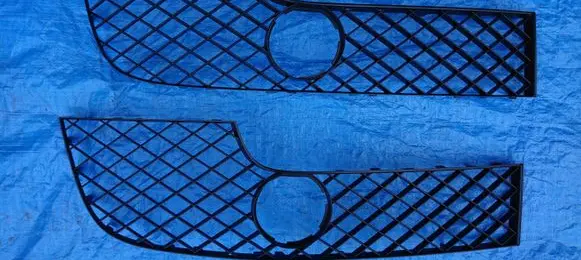 Bentley Continental Front bumper lower grill 3W3807668
