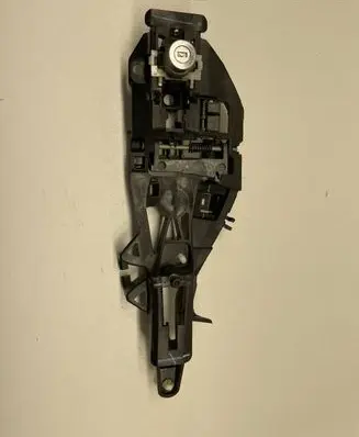 Ford Mustang VI Coupe door lock (next to the handle) 17916