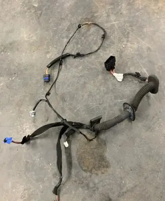 Renault Master III Front door wiring loom 241254358R CE6811358R