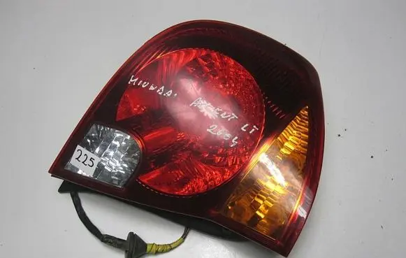 Hyundai Accent Rear/tail lights