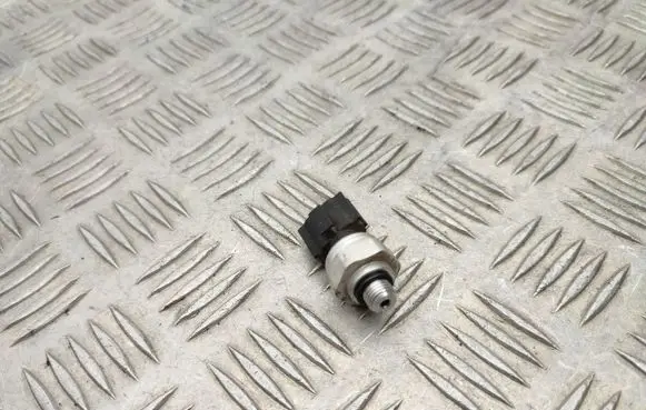 Hyundai i20 (BC3 BI3) Air conditioning (A/C) pressure sensor 92ACP812