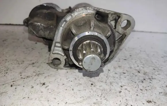 Volkswagen Sharan Starter motor 1005831338