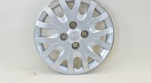 Hyundai i40 R14 wheel hub/cap/trim 