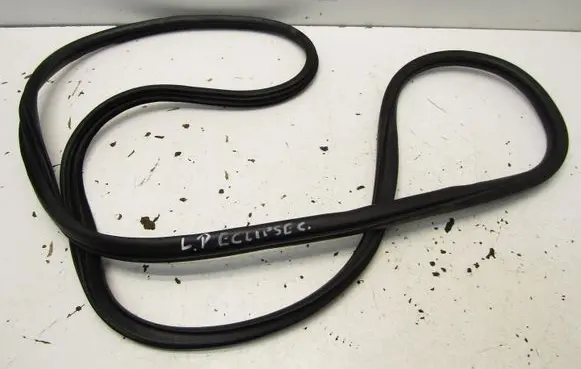 Mitsubishi Eclipse Cross Front door rubber seal 092514