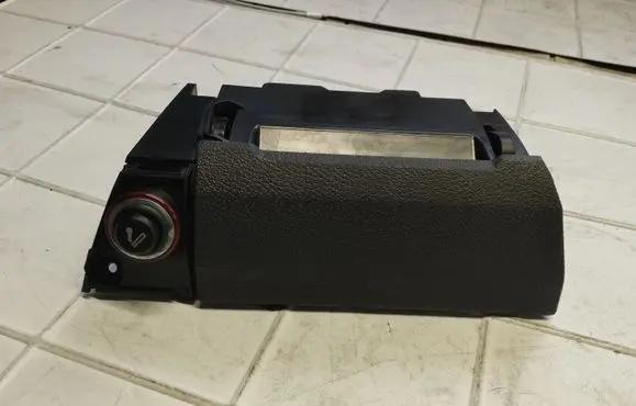 Volkswagen Touran I Ashtray (front) 1T1857961