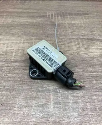 Audi A4 S4 B7 8E 8H ESP acceleration yaw rate sensor 8E0907637B