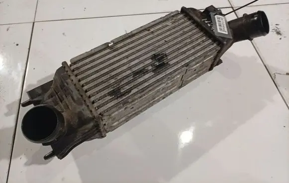 Citroen C5 Intercooler radiator 