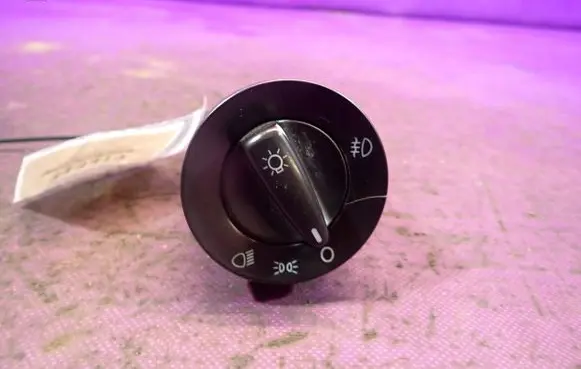 Volkswagen Golf IV Light switch