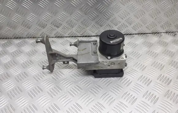 Mercedes-Benz CLK A209 C209 ABS Pump