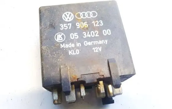 Volkswagen PASSAT B3 Other relay 357906123 05340200