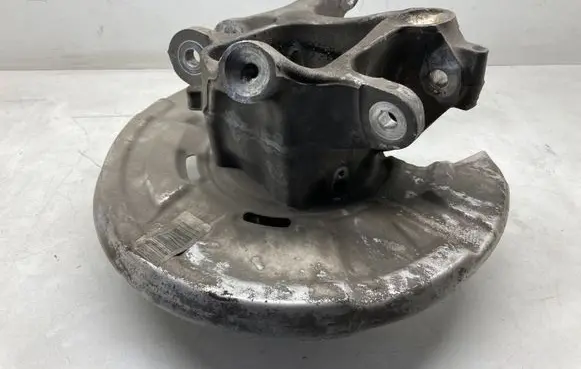 BMW 6 F12 F13 Rear wheel hub 6852893 L0207 A1317140