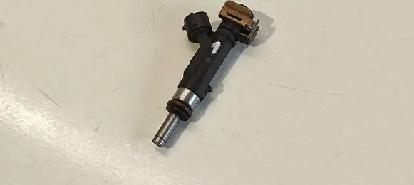 Audi A6 S6 C6 4F Fuel injector 0280158053