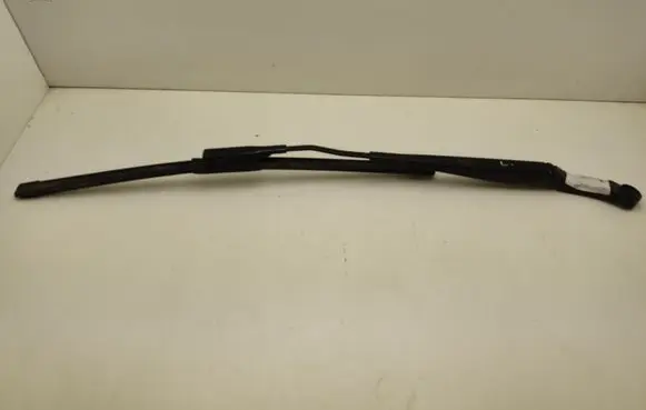 Ford Mustang VI Front wiper blade arm FR3B17C495AA