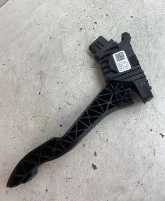 Volkswagen Golf Sportsvan Accelerator throttle pedal 5Q1723503J