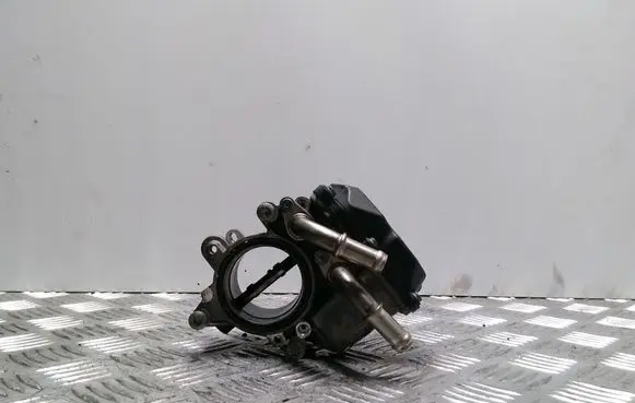 Volkswagen Golf VII Electric throttle body valve 04L128063P