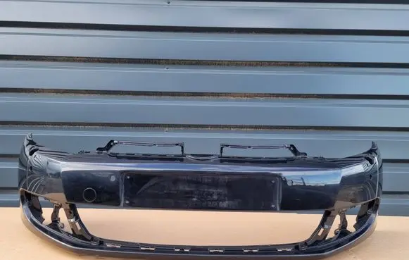 Volkswagen Golf VI Front bumper 5K0807221