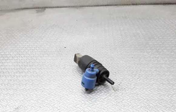 Audi A3 S3 8L Windscreen/windshield washer pump