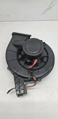 Volkswagen Polo Heater fan/blower 6Q1820015C