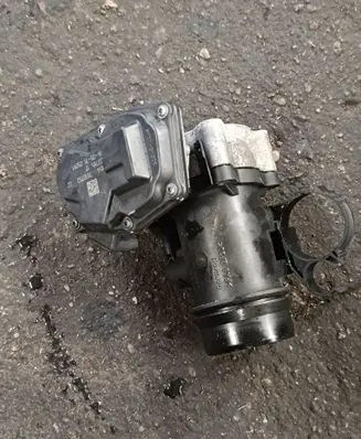 BMW 5 F10 F11 Throttle valve 13547810752 7810752