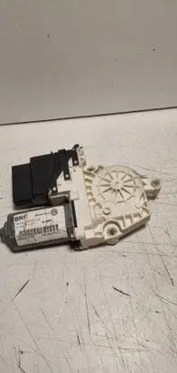 Volkswagen Golf IV Rear door window regulator motor 1K0959704B