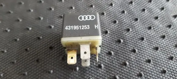 Volkswagen PASSAT B5 Other relay 431951253H