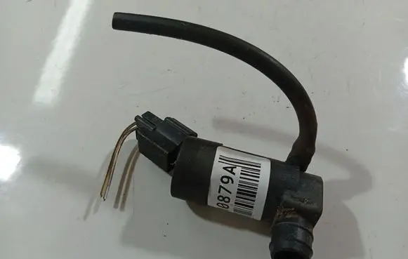 Ford Focus Windscreen/windshield washer pump 1S7117K624D0