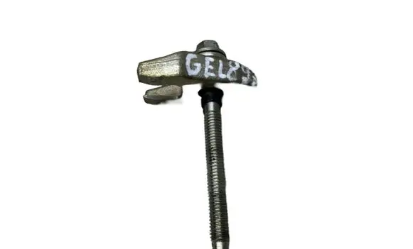 Nissan Qashqai Fuel Injector clamp holder