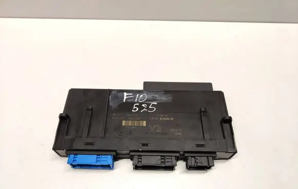 BMW 5 F10 F11 Comfort/convenience module 9228492 10681810 1866015817