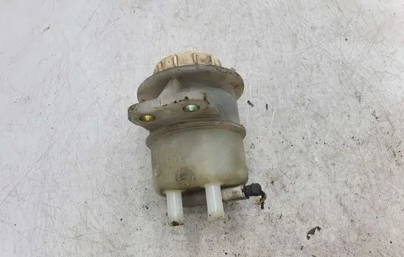Mitsubishi Outlander Power steering fluid tank/reservoir NOCODE