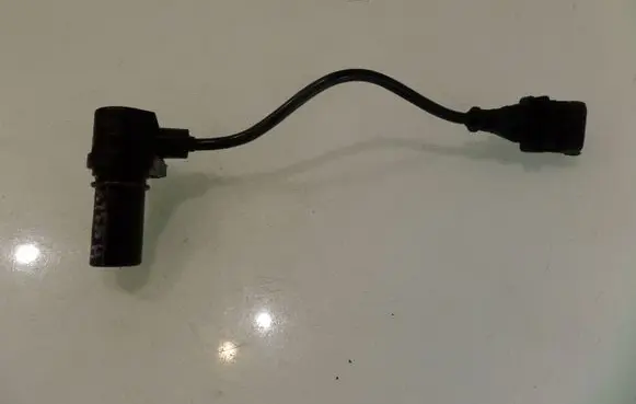 Opel Astra H Crankshaft position sensor 281002717