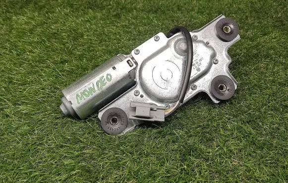 Ford Mondeo Mk III Rear window wiper motor 1S71A17K441AB 0390201569