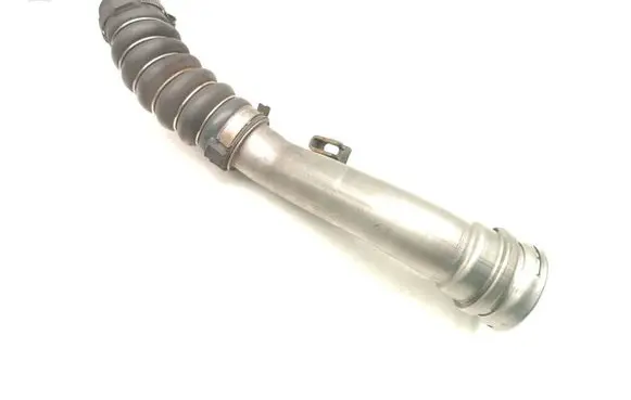 Renault Clio III Intercooler hose/pipe 8200447887
