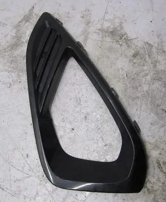 Ford Fiesta Front bumper lower grill 1111