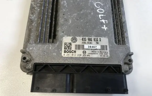 Volkswagen Golf V Engine control unit/module 03G906016R
