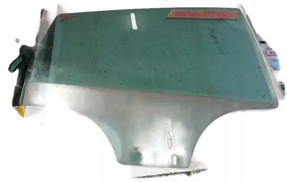 Seat Leon (1P) Sliding door window/glass 