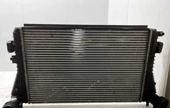 Volkswagen Golf V Intercooler radiator 1K0145803