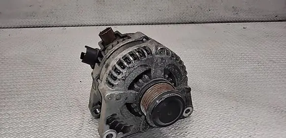Volvo V50 Generator/alternator 1042105710
