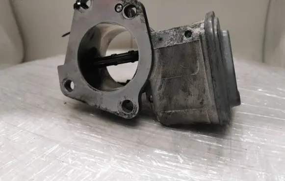 Iveco Daily 4th gen Throttle body valve 