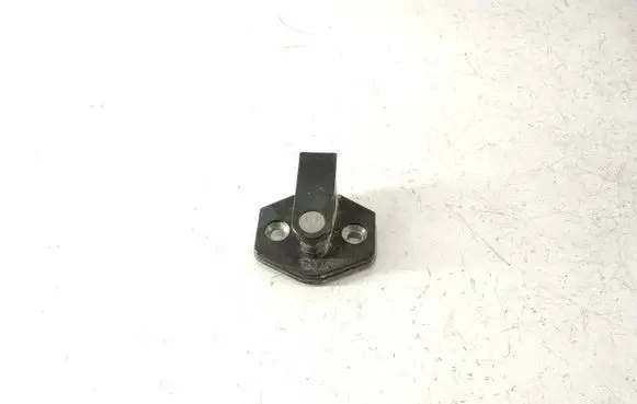 BMW 5 E39 Front door lock loop/hook striker 176350