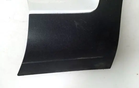 Volkswagen Touareg I Fender trim (molding) 7L6854960A