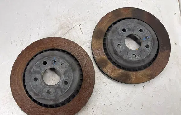 Chevrolet Camaro Rear brake disc 85589611 85589610