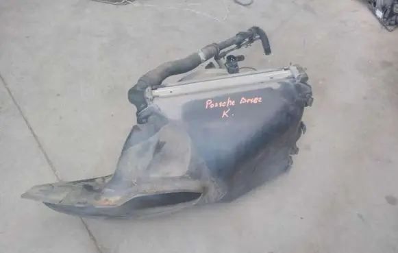 Porsche Boxster 986 Coolant radiator