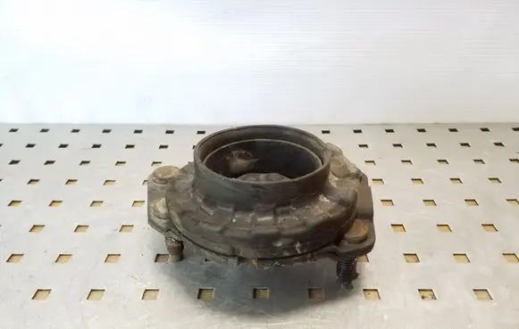 Jeep Cherokee III KJ Coil spring mount 