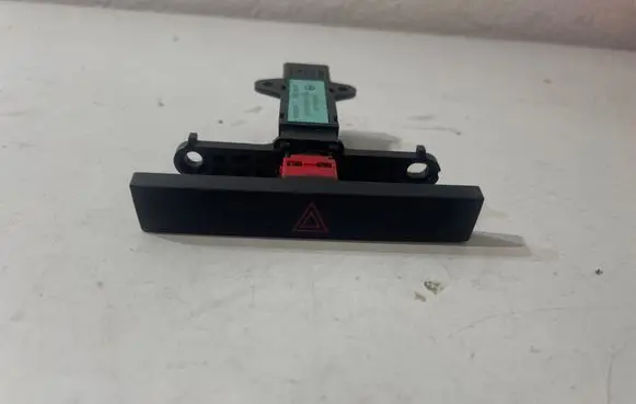 Mazda CX-7 Hazard light switch 1ED0U28A02501 10008193 EH44664H0
