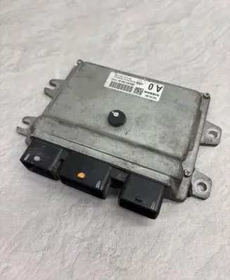 Nissan Qashqai Engine control unit/module MEC93390
