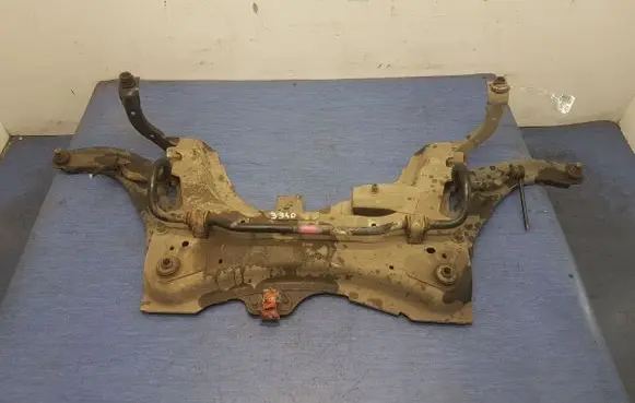 Renault Clio III Front subframe