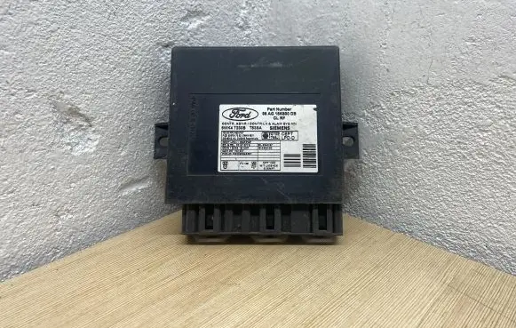 Ford Focus Comfort/convenience module 98AG15K600DB 5WK47230B