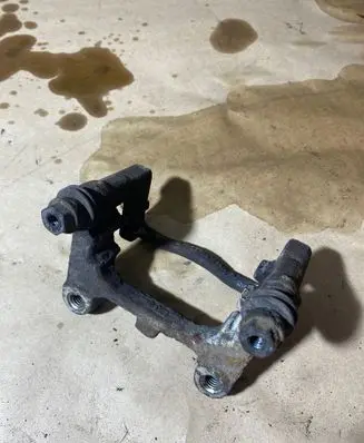 Ford Mondeo MK IV Brake caliper pad carrier rear 1487B