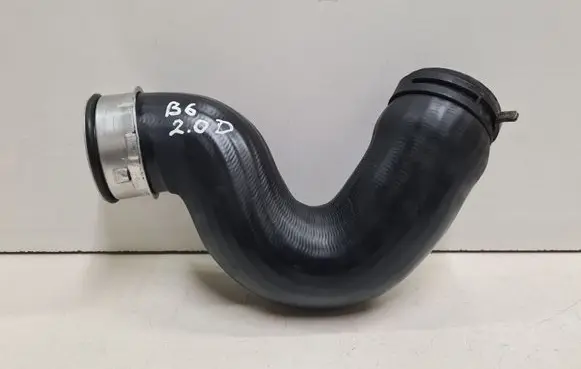 Volkswagen PASSAT B6 Intercooler hose/pipe 