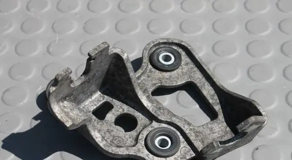 KIA Optima Fender mounting bracket WSPORNIK-LINEK